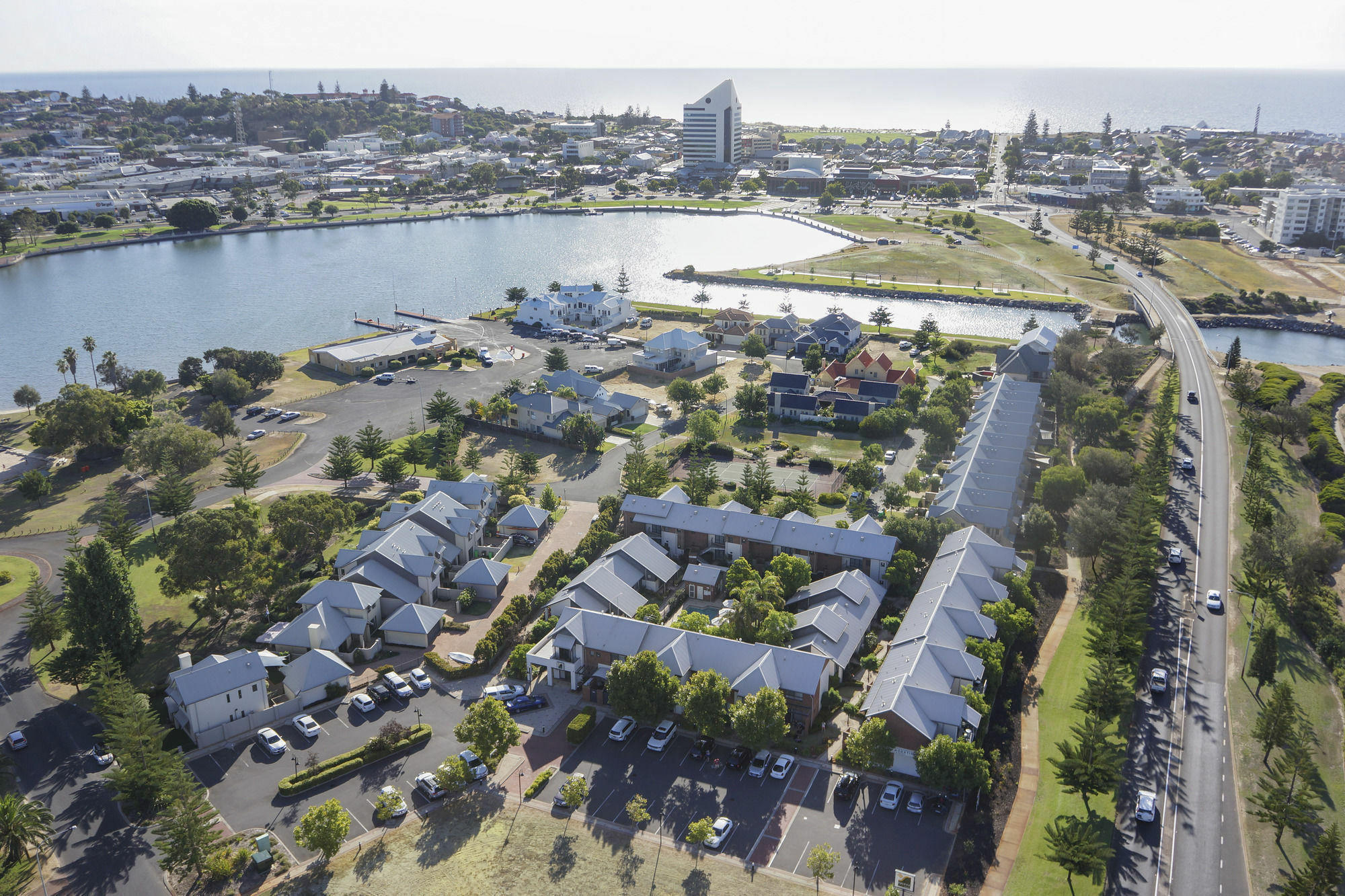 Quest Bunbury Aparthotel Exterior photo